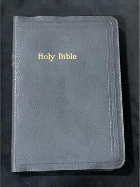 King James Holy Bible 1950’s World Publishing Leather Family Reference Edition